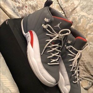 Air Jordan retro 12